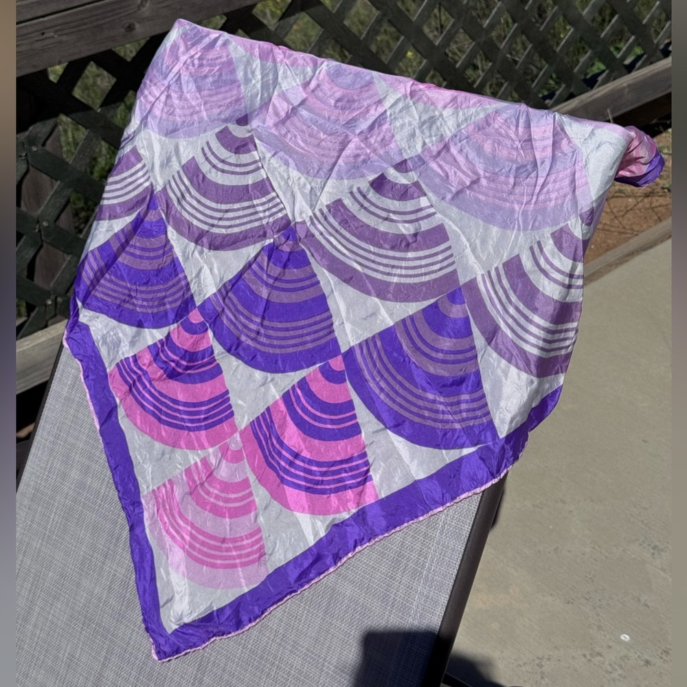 Pia Piccini Vintage Women’s Hand Rolled Silk Scarf Made In Italy Pink And Purple